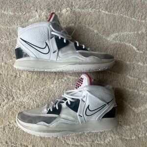 2022 Kyrie Infinity “Man Machine” Size 11.5